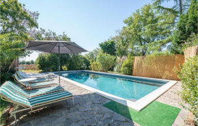 Beautiful home in Foiano with Outdoor swimming pool, WiFi and 5 Bedrooms